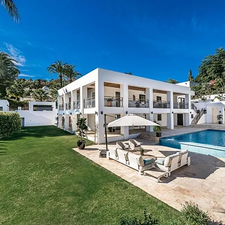 Hotel Contemporary Golf Brisas Nueva Andalucia